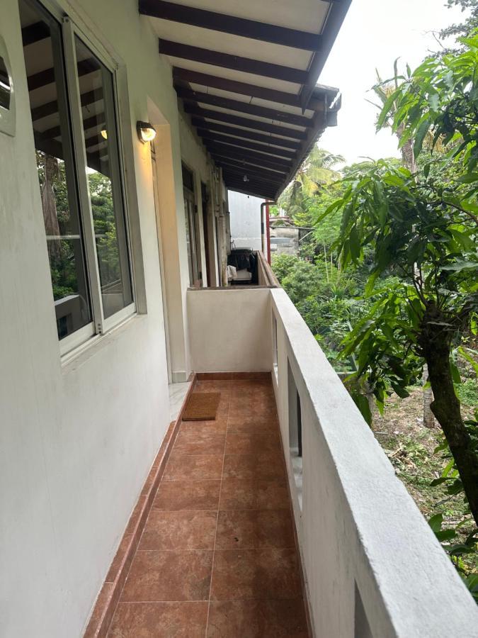 Mango Tree Budget Home Stay Homagama Exterior photo